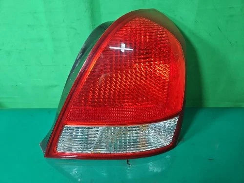 Right rear combination tail light assembly compatible with Hyundai Elantra 2001, genuine OEM replacement part 92402 2D000
