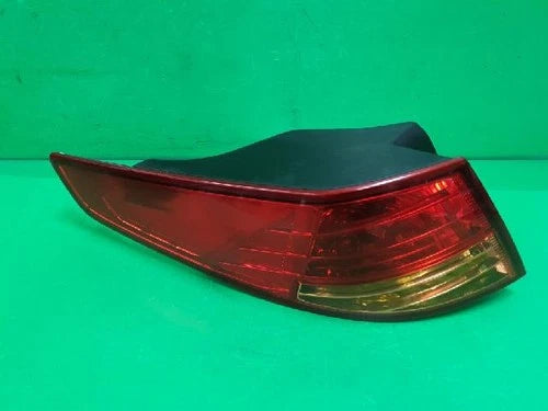 Left rear combination tail light compatible with Kia K5 2013, genuine OEM replacement part 92401 2T000