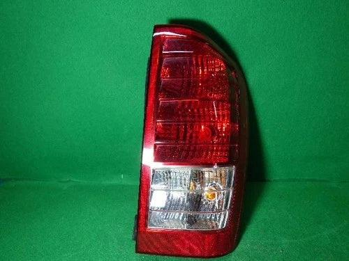 Right rear combination tail light assembly compatible with Kia Carnival 2011, genuine OEM replacement part 92402 4J000