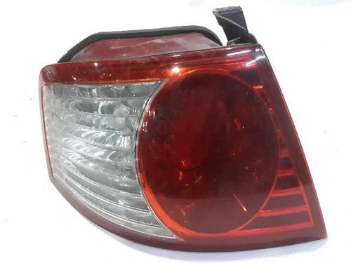 Left rear tail light assembly compatible with Kia GH270 2005, genuine OEM replacement part 92401 3F070
