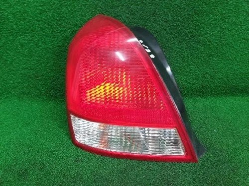 Left rear tail light assembly compatible with Hyundai Elantra 2002, genuine OEM replacement part 92401-2D0