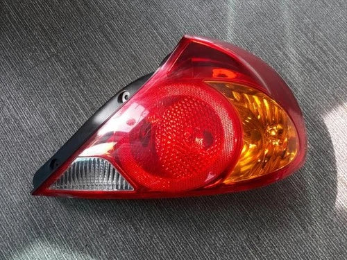 Right rear combination tail light assembly compatible with Kia Spectra 2003, genuine OEM replacement part 0K2N1 51150A