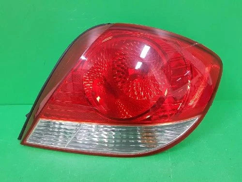 Right rear combination tail light assembly Hyundai Elantra 2005 OEM 92402 2C500