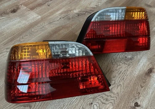 Rear tail light BMW E38, color amarillo amber, Facelift, OEM 8379114 8379113 SET