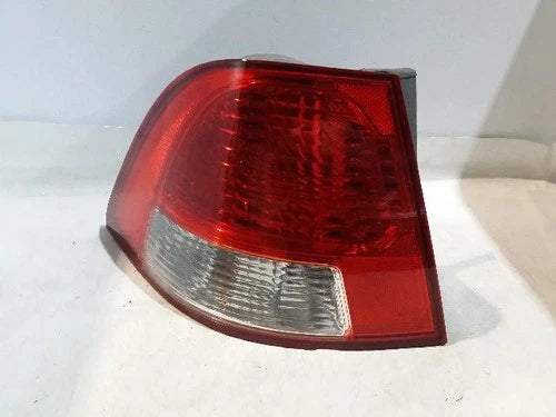 Left rear tail light assembly compatible with Kia LPI LX20 2009, genuine OEM replacement part 92401 2G600
