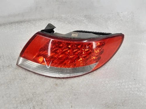 Right rear combination tail light assembly compatible with Hyundai Azera 2006, genuine OEM replacement part 92402 3L001
