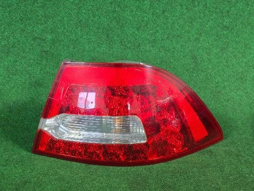 Kia 2010 Luz trasera / calavera combinada derecha OEM 924022G600