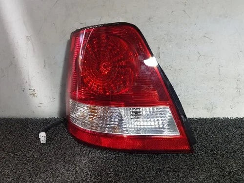 Left rear combination tail light assembly (LH) compatible with Kia Sorento 2002, OEM 92401 3E000