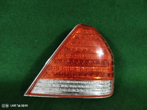 Conjunto de faro/calavera trasero derecho para Hyundai Equus 2007, pieza original OEM 924023B500