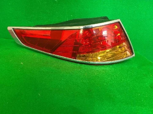 Rear tail light assembly Kia K5 2013 OEM 92401-2T0 2T1