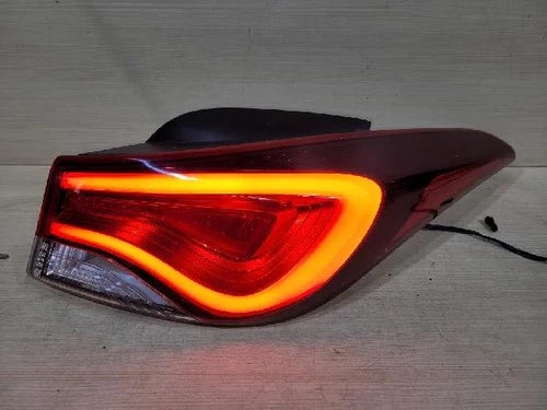 Right outer rear tail light assembly compatible with Hyundai Elantra 2015, genuine OEM replacement part 924023X300