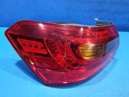 Left rear tail light assembly compatible with Kia Cadenza 2010, genuine OEM replacement part 92401 3R000