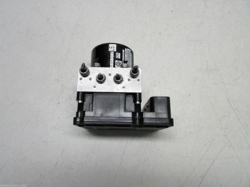 Bomba/Módulo ABS OEM usada para Volkswagen Passat 13-15