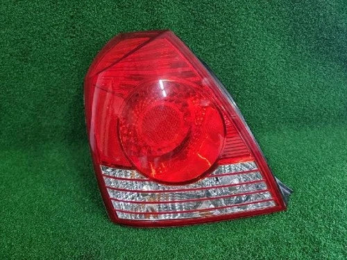 Left rear tail light assembly compatible with Hyundai Elantra 2005, LH OEM 92401, 2D500
