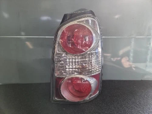 Right rear combination tail light assembly compatible with Hyundai XG 2005, genuine OEM replacement part 92402 3A501