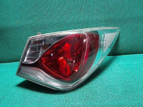 Used OEM Part - Combination Tail Light Assembly (outer right) compatible with Hyundai EF 2012, OEM 924024R000