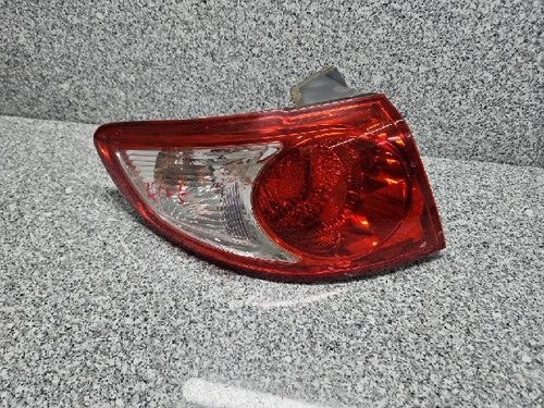Rear combination tail light (outer left) compatible with Hyundai Santa Fe 2008, genuine OEM replacement part 92401 2B000