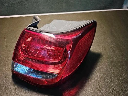 Conjunto de faro/calavera trasero derecho combinado OEM 92402 3L500 para Hyundai Azera 2010
