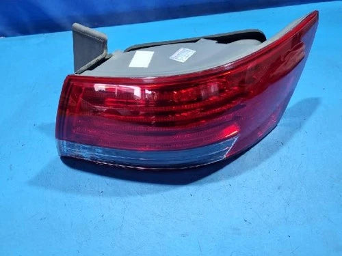 Right outer rear tail light assembly compatible with Hyundai NF 2008, genuine OEM replacement part 92402 3K540