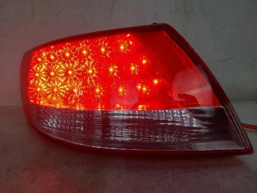 Left rear tail light assembly compatible with Hyundai Azera 2007, genuine OEM replacement part 92401 3L001