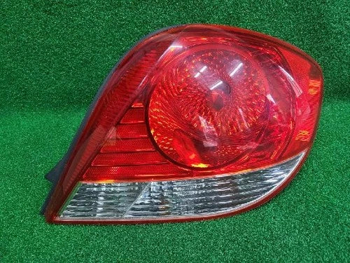 Hyundai Elantra 2006 - Right rear combination tail light assembly OEM 92402 2C500