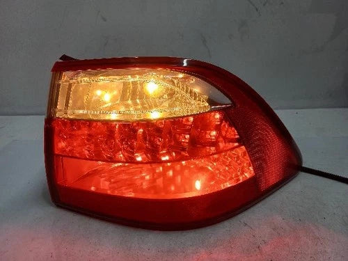 Right rear combination tail light assembly compatible with Kia Optima 2008, genuine OEM replacement part 924022G100