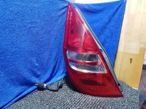 Left rear combination tail light assembly (driver side) compatible with Hyundai I30 2010, OEM 92401 2L000