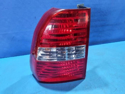 Rear combination tail light assembly (left) compatible with Kia Sportage 2007, OEM 92401 1F003