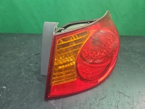 Right outer rear tail light assembly compatible with Hyundai Elantra 2007, OEM 92402 2H000