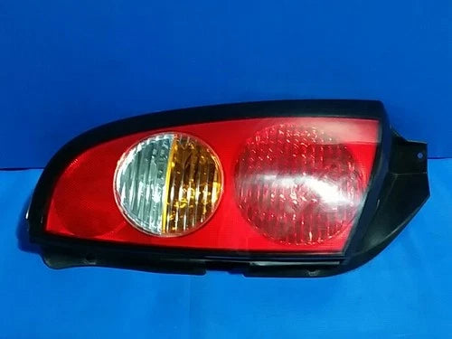 Kia 2001 Luz trasera / calavera combinada izquierda (LH) OEM 9240106000
