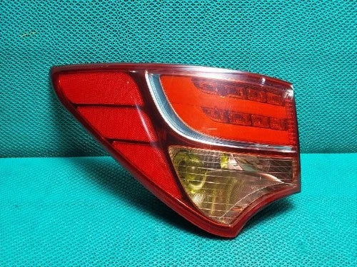 Left rear combination tail light assembly compatible with Hyundai Santa Fe 2013, genuine OEM replacement part 924012W100