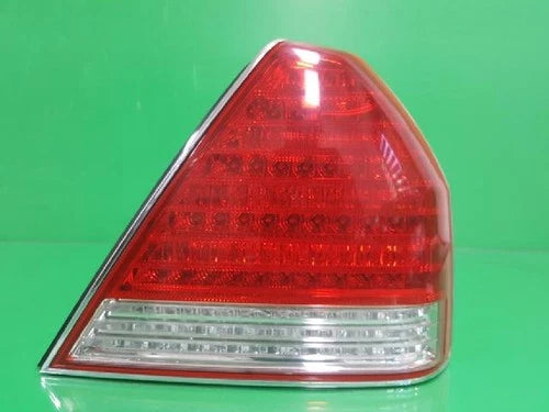 Rear combination tail light compatible with Hyundai Equus 2008, genuine OEM replacement part 92402 3B501