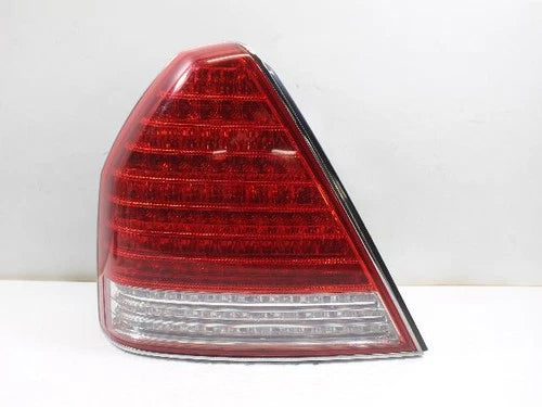 Left rear tail light assembly compatible with Hyundai Equus 2006, genuine OEM replacement part 92401 3B501