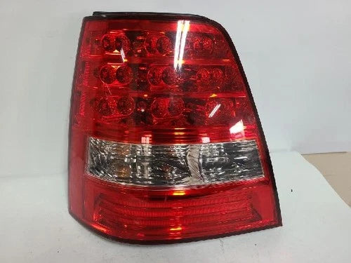 Kia Sorento 2007 Combination Tail Light (tail light) right side (RH) OEM 924-3E5