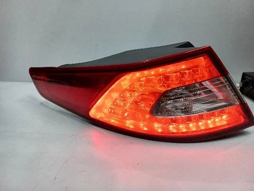 Left rear tail light assembly compatible with Kia K5 2011, genuine OEM replacement part 924012T110