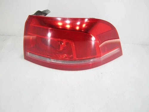Used OEM Part - Rear tail light right Volkswagen PASSAT B7 2012 MRS20635