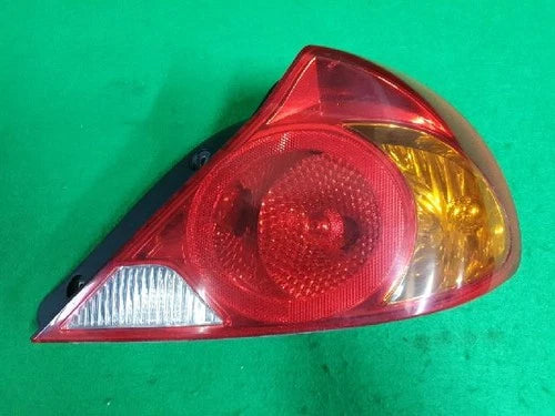 Right rear combination tail light assembly compatible with Kia Spectra 2001, genuine OEM replacement part 0K2N1 51150A