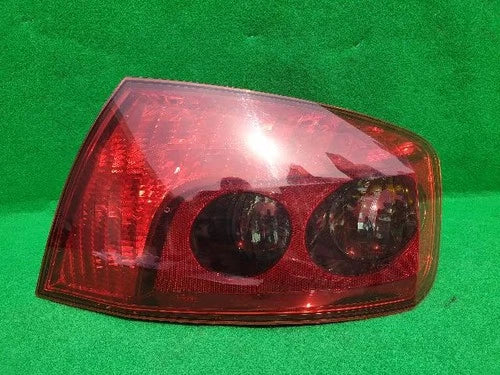 Used OEM Part - Rear tail combination light Peugeot 407 2007 (right side/passenger side) OEM 6361GC