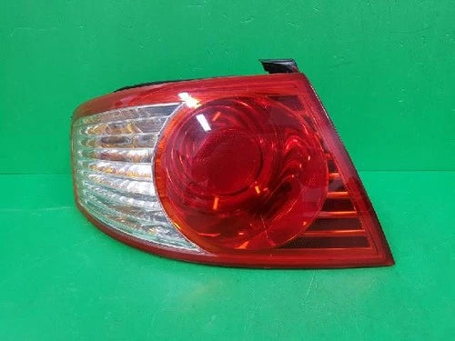 Left rear tail light assembly compatible with Kia Amanti 2004, genuine OEM replacement part 924013F000