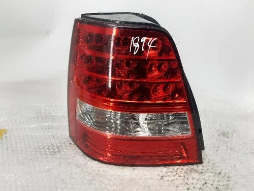 Left rear tail light assembly compatible with Kia Sorento 2007, genuine OEM replacement part 92401, 3E500