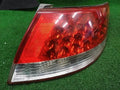 Right rear combination tail light assembly OEM 92402 3L001 compatible with Hyundai Azera 2008
