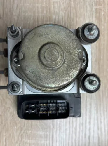 Bomba/Módulo ABS OEM usada para 2004-2008 Toyota Sienna - 3.3L