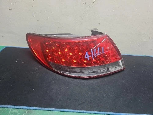 Left rear combination tail light assembly compatible with Hyundai Azera 2005, genuine OEM replacement part 92401 3L000