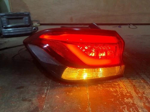 Rear Used OEM Tail Light - Hyundai i30 (Elantra GT) 2018 assembly Tail Light left, LH OEM 92401G3100