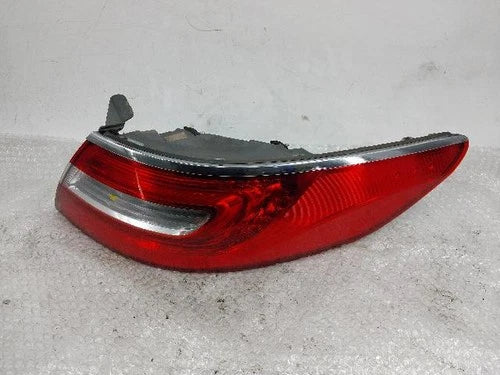 Rear combination tail light (outer right) compatible with Hyundai Azera 2013, genuine OEM replacement part 924043V0
