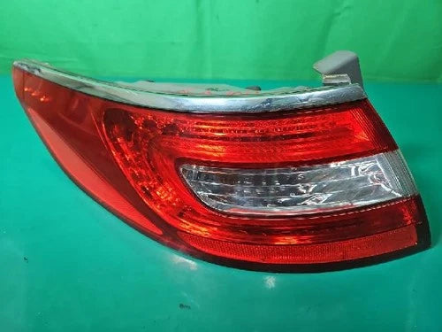 Used OEM Part - Combination Tail Light Assembly compatible with Hyundai Azera 2014, OEM 92401 3V400