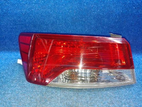 Conjunto de luz trasera / calavera combinada exterior izquierda (LH) para Kia 2010, OEM 92401 1M300