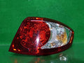 Right rear combination tail light assembly OEM 92402 2B000 compatible with Hyundai Santa Fe 2006