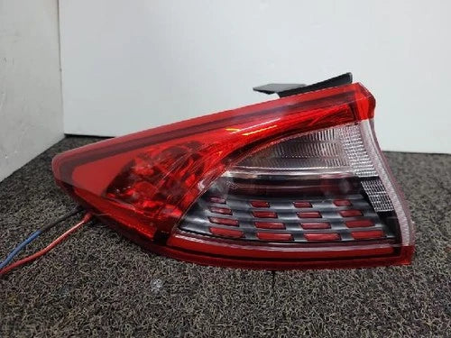 Left rear tail light assembly OEM 92401 G7000 compatible with Hyundai Ioniq 2017