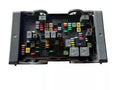 Refacción OEM Usada - Chevrolet Suburban 1500 Pickup 2007-2009, caja de fusibles del motor, número de pieza: 25905683 WW